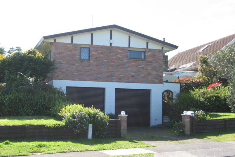 Photo of property in 15 Langstone Street, Welcome Bay, Tauranga, 3112