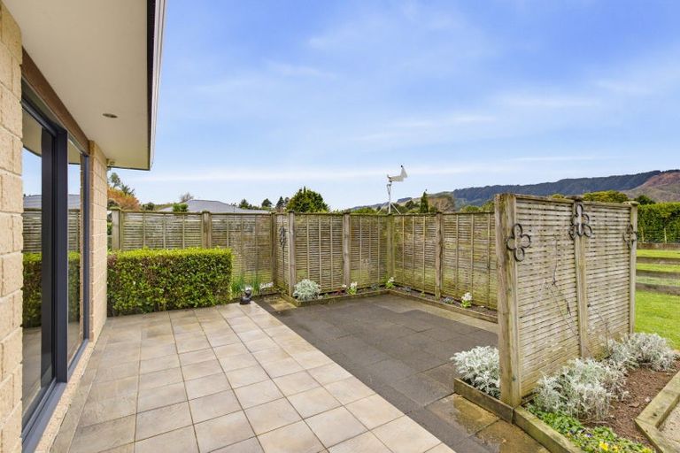 Photo of property in 53 Pohutukawa Drive, Levin, 5571