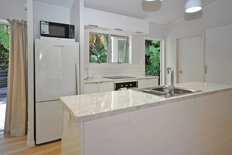 Photo of property in 1/8 Sapphire Place, Bayview, Auckland, 0629