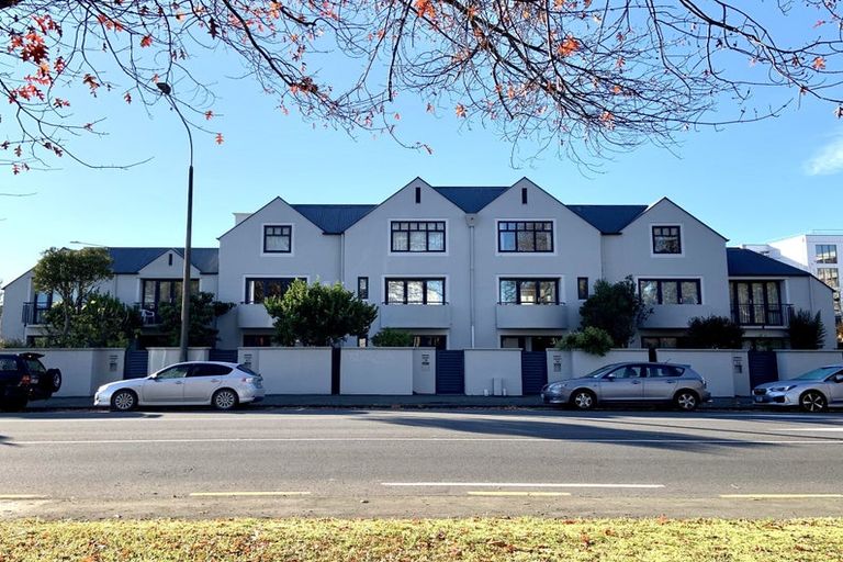 Photo of property in 34 Latimer Square, Christchurch Central, Christchurch, 8011