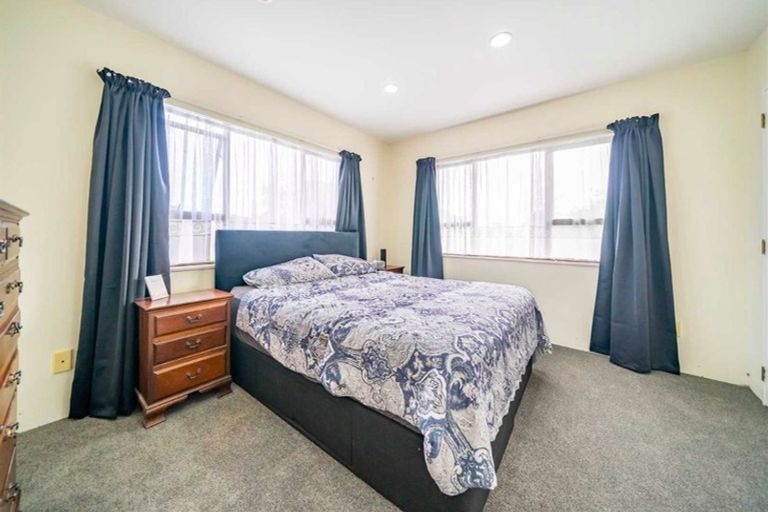 Photo of property in 5 California Drive, Totara Park, Upper Hutt, 5018