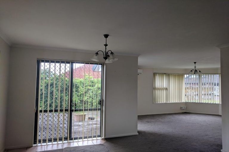 Photo of property in 14 Lothian Brae, Wattle Downs, Auckland, 2103