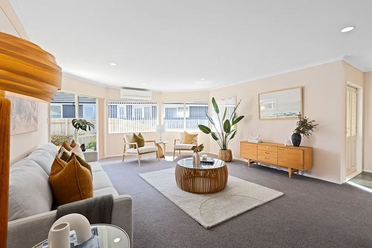 Photo of property in 14a Edward Avenue, Orewa, 0931