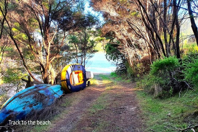 Photo of property in 19 Edith Ridge Road, Kawau Island, 0920