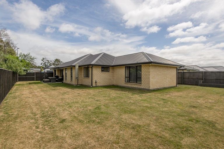 Photo of property in 17 Dynes Road, Rolleston, 7615