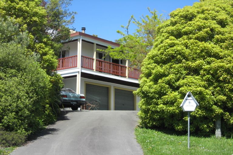 Photo of property in 9 Ngapua Place, Atawhai, Nelson, 7010