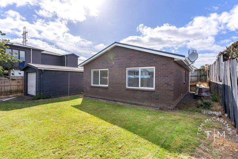 Photo of property in 4b Whitley Crescent, Otara, Auckland, 2023