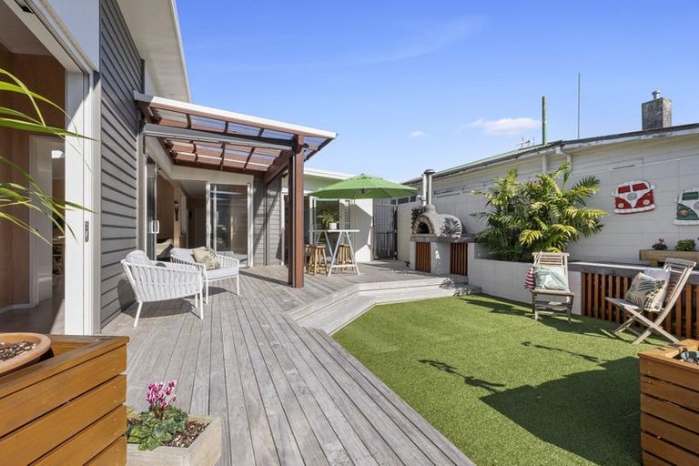 Photo of property in 23 Barriball Street, Fitzroy, New Plymouth, 4312