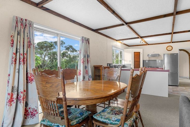Photo of property in 11 Kelly Street, Baylys Beach, Dargaville, 0377