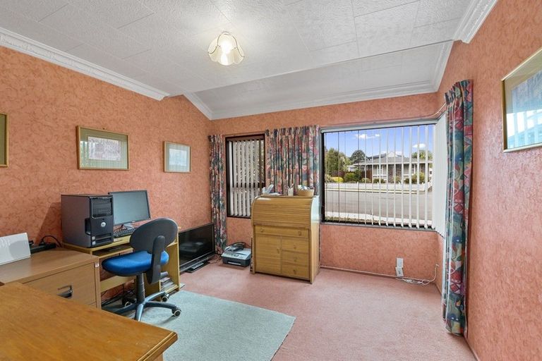 Photo of property in 16 Regal Street, Levin, 5510