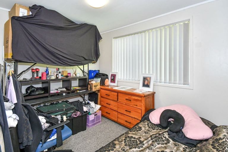 Photo of property in 2/1 Plunket Avenue, Papatoetoe, Auckland, 2104