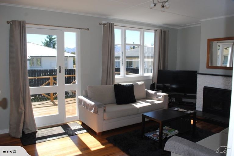 Photo of property in 3 Allan Street, Lake Tekapo, 7999