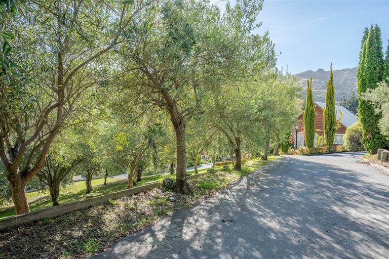 Photo of property in 12 Vangioni Lane, Akaroa, 7520