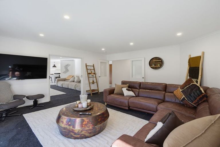 Photo of property in 6 Thornley Place, Woodend, 7610