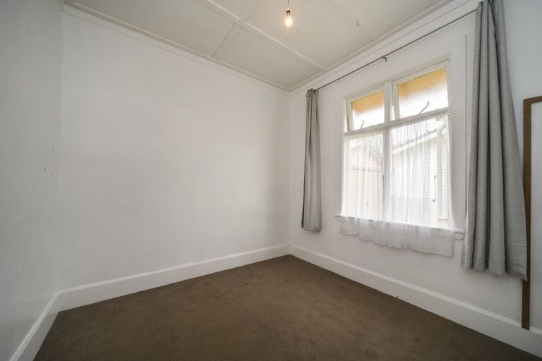 Photo of property in 22 South Street, West End, Palmerston North, 4410