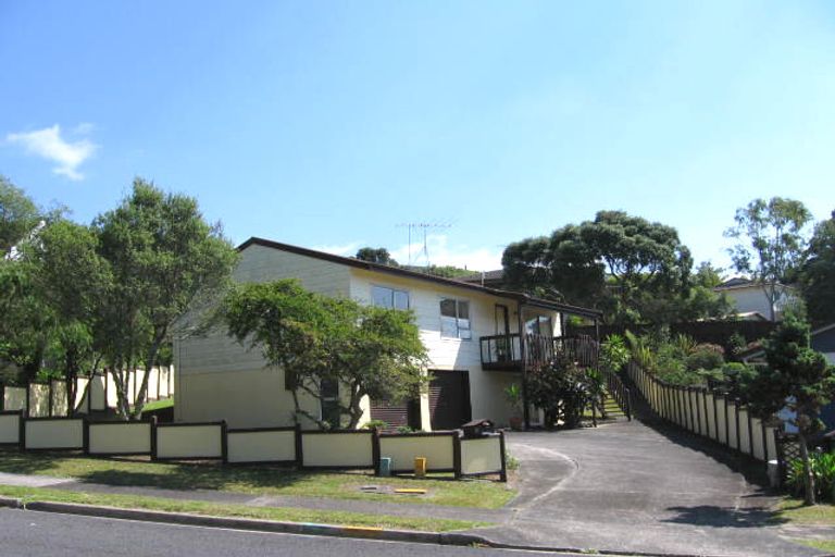 Photo of property in 9 Elmira Place, Browns Bay, Auckland, 0630