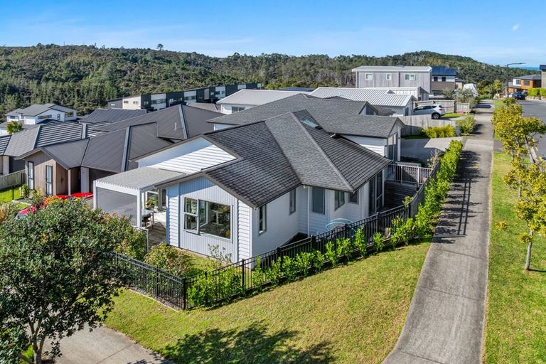 Photo of property in 1 Ringi Lane, Orewa, 0931