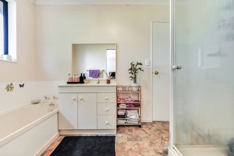 Photo of property in 23 Shannon Place, Nawton, Hamilton, 3200