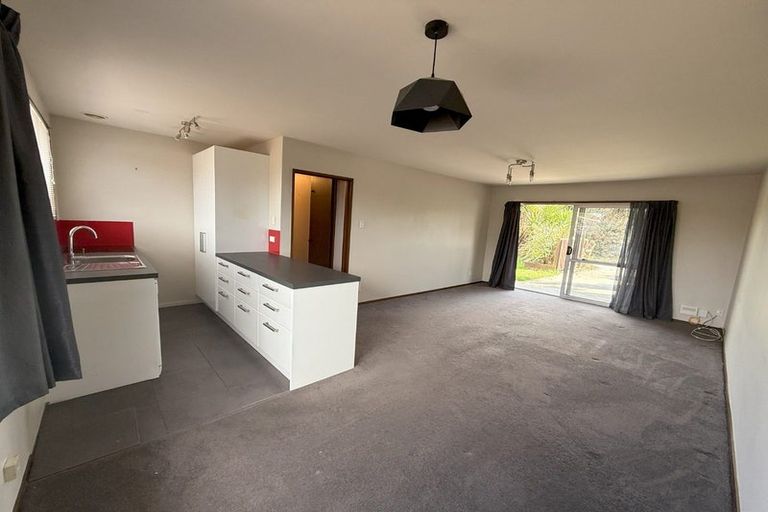 Photo of property in 3/36 Epsom Road, Sockburn, Christchurch, 8042