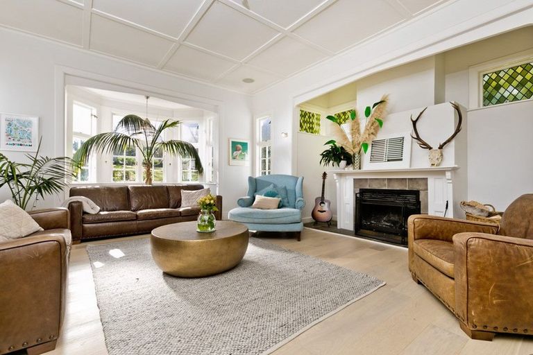 Photo of property in 27-29 Bernard Magnus Lane, Greenhithe, Auckland, 0632