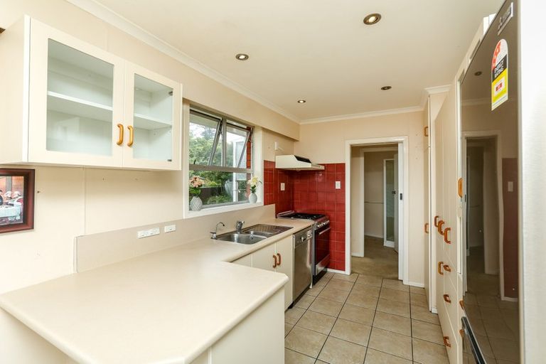 Photo of property in 5 Handley Place, Glen Avon, New Plymouth, 4312