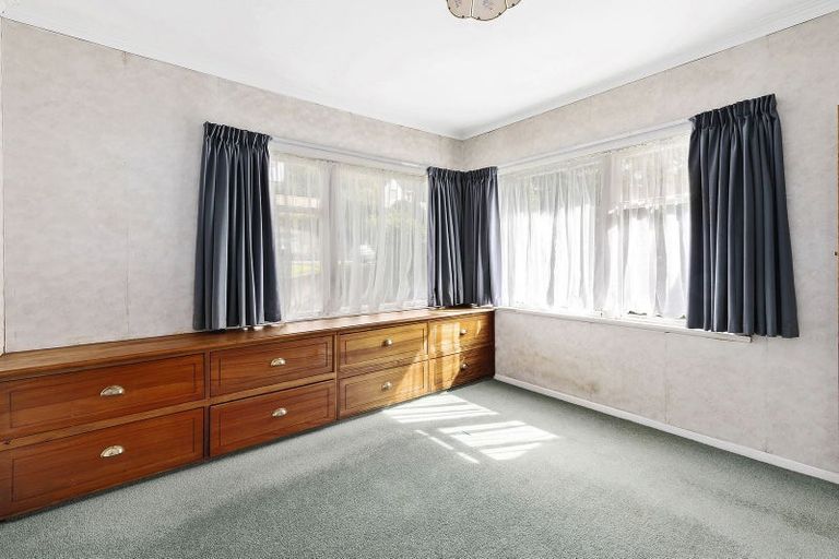 Photo of property in 112 Main Road, Tawa, Wellington, 5028