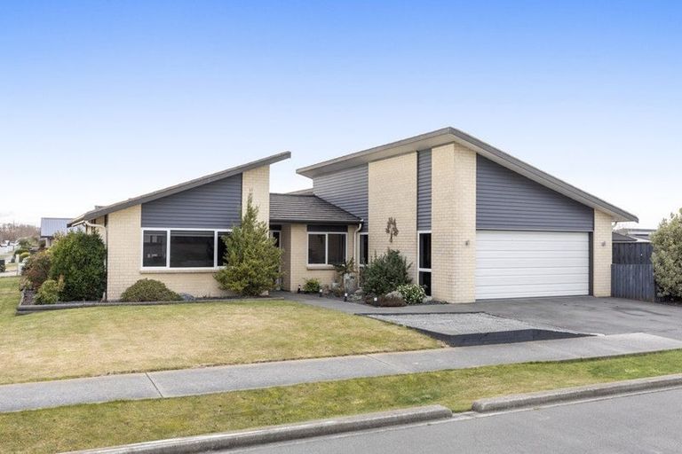 Photo of property in 16 Chimera Street, Pegasus, 7612