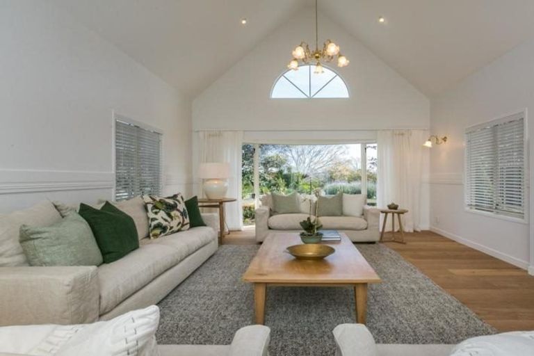 Photo of property in 130 Margaret Avenue, Havelock North, 4130