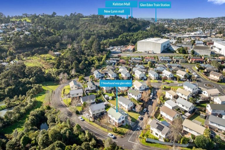 Photo of property in 7 Newfound Way, Glen Eden, Auckland, 0602