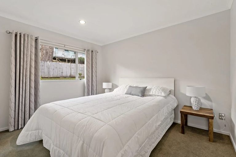 Photo of property in 16 Coral Court, Gulf Harbour, Whangaparaoa, 0930