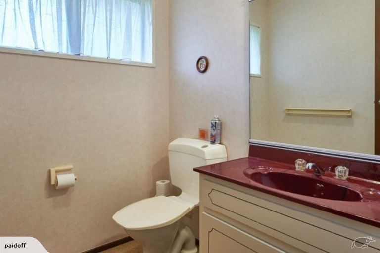 Photo of property in 22 Hind Place, Hokowhitu, Palmerston North, 4410