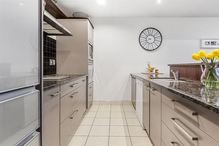 Photo of property in 5/29 Third Avenue, Tauranga, 3110