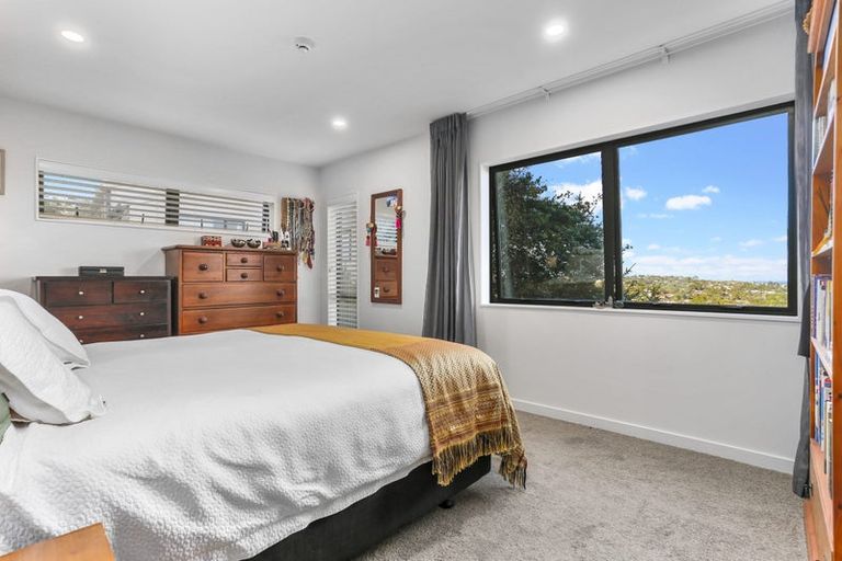 Photo of property in 74e Langana Avenue, Browns Bay, Auckland, 0630