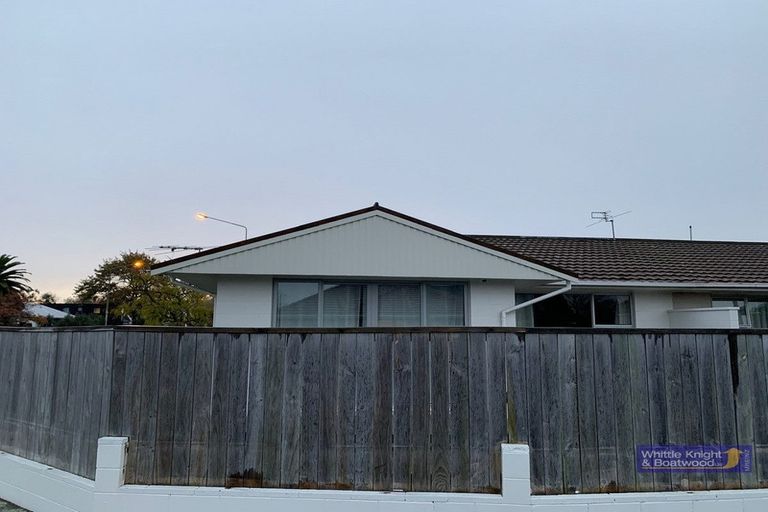 Photo of property in 1/7 Dover Street, St Albans, Christchurch, 8014