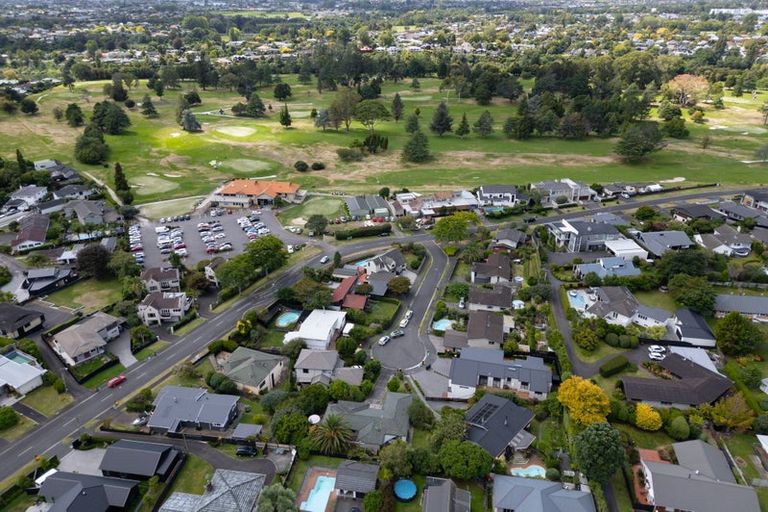 Photo of property in 10 Golf Grove, St Andrews, Hamilton, 3200