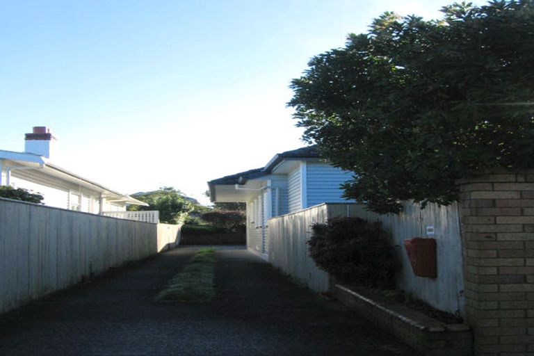 Photo of property in 2/187 Knights Road, Hutt Central, Lower Hutt, 5011