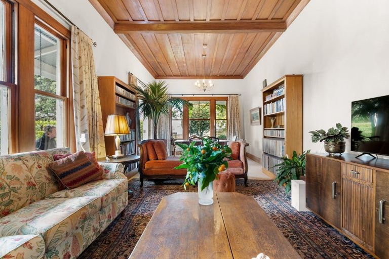 Photo of property in 32 Main Road, Te Kauwhata, 3710