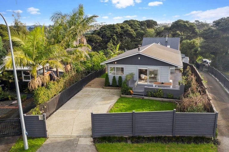 Photo of property in 17 Taioma Crescent, Te Atatu Peninsula, Auckland, 0610