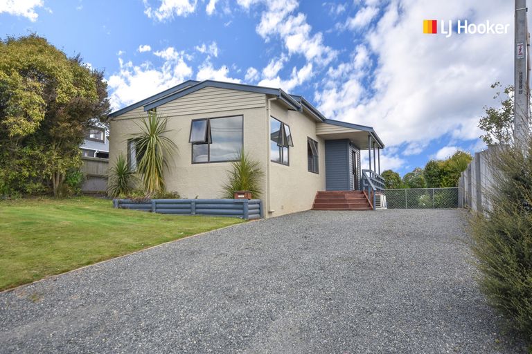 Photo of property in 52 Oxley Crescent, Broad Bay, Dunedin, 9014