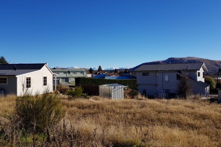 Photo of property in 24 Hamilton Drive, Lake Tekapo, 7999