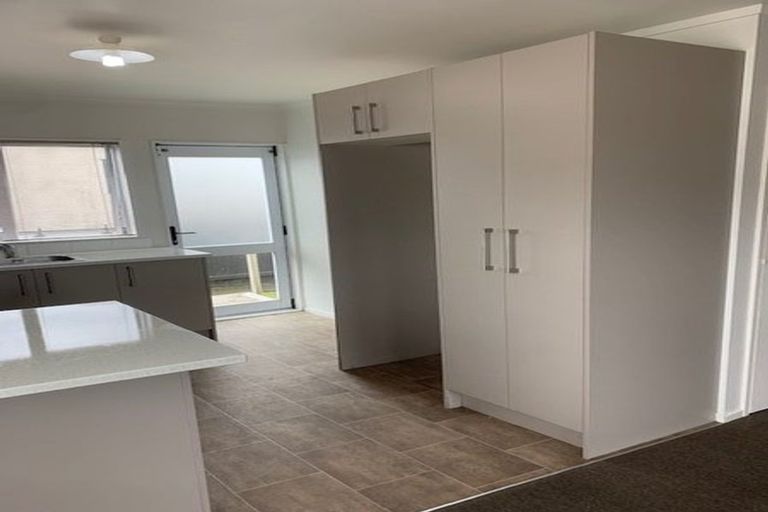 Photo of property in 36 Bowater Place, Manurewa, Auckland, 2102