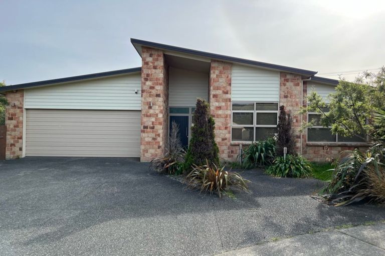 Photo of property in 18 Pukemere Way, Pukerua Bay, 5026