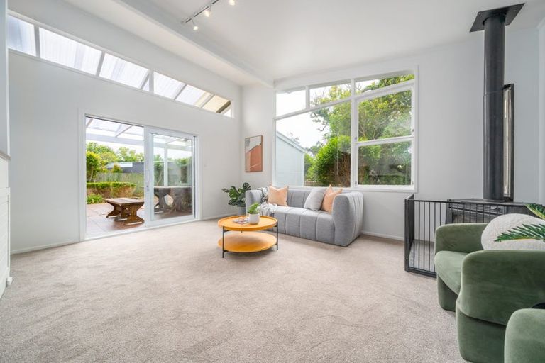 Photo of property in 5 Chudleigh Grove, Churton Park, Wellington, 6037