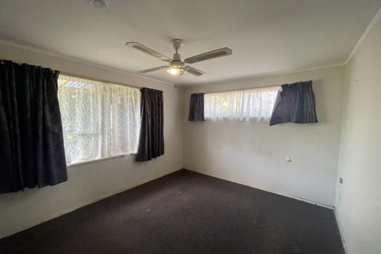 Photo of property in 8 Luanda Drive, Ranui, Auckland, 0612