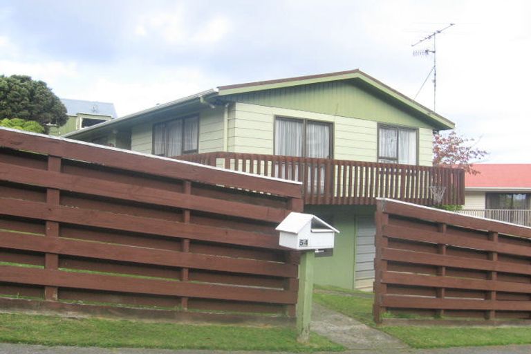 Photo of property in 54 Viewmont Drive, Harbour View, Lower Hutt, 5010