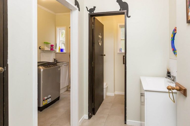 Photo of property in 3 Lord Street, Stokes Valley, Lower Hutt, 5019