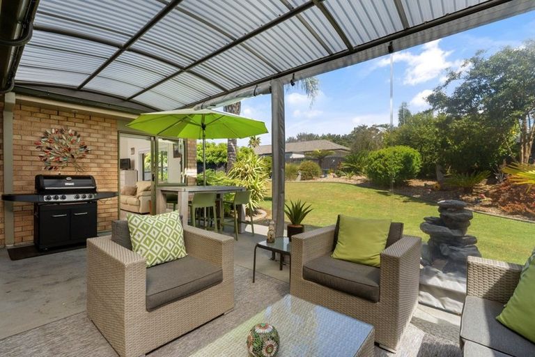 Photo of property in 30 Saint Heliers Place, Papamoa Beach, Papamoa, 3118