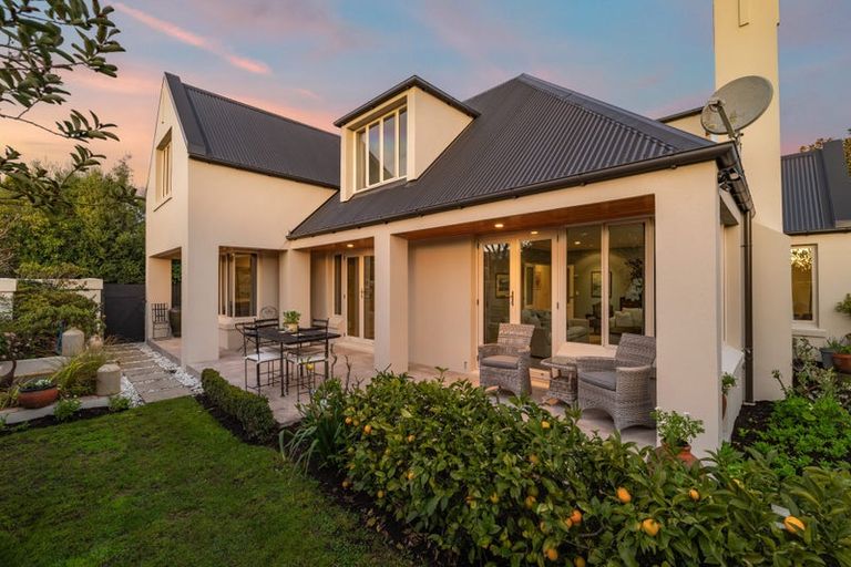 Photo of property in 86 Leinster Road, Merivale, Christchurch, 8014