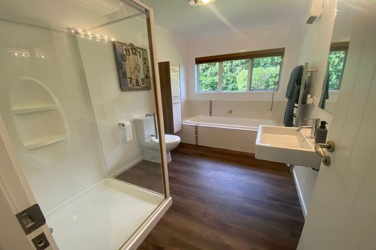 Photo of property in 35 Oram Drive, Turitea, Palmerston North, 4472