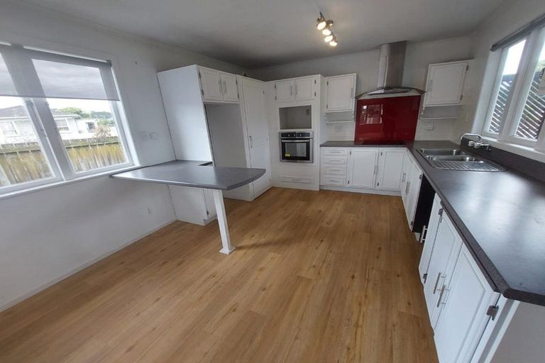 Photo of property in 1/4 Paul Place, Pakuranga, Auckland, 2010